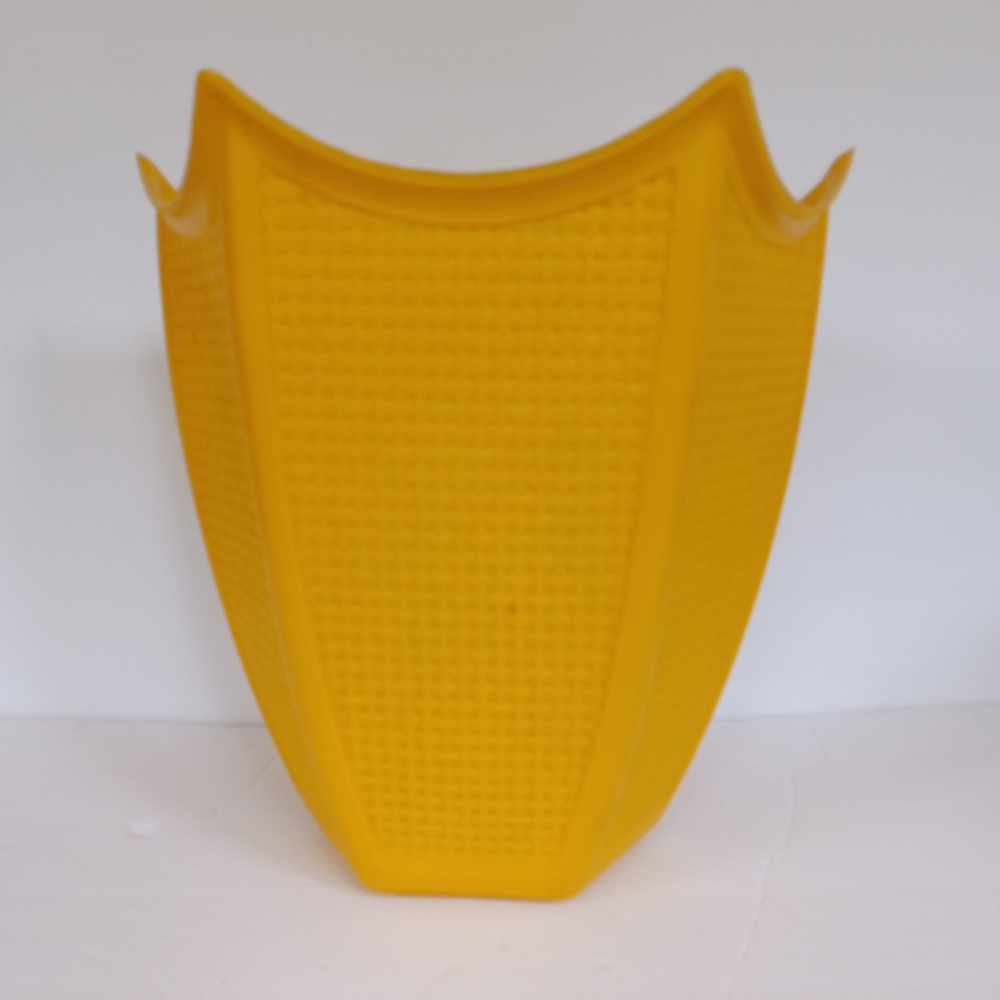 Vintage FESCO Faux Wicker Tulip Plastic Wastebasket Trash Can 8054